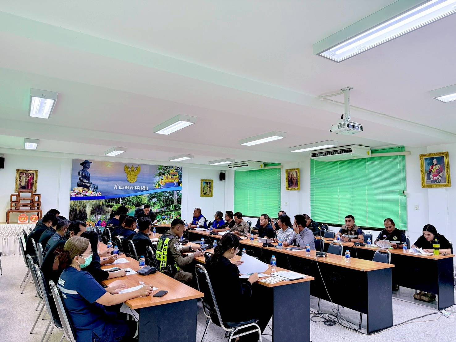 เข้าร่วมประชุมคณะกรรมการศูนย์ปฎิบัติการความปลอดภัยทางถนนช่วงปีใหม่ 2569