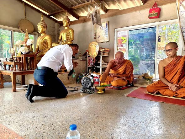🚩🚩🚩เทศบาลตำบลบางสวรรค์ ร่วมไว้อาลัยและส่งดวงวิญญาณ คุณแม่จินตนา ขันสิทธิ์