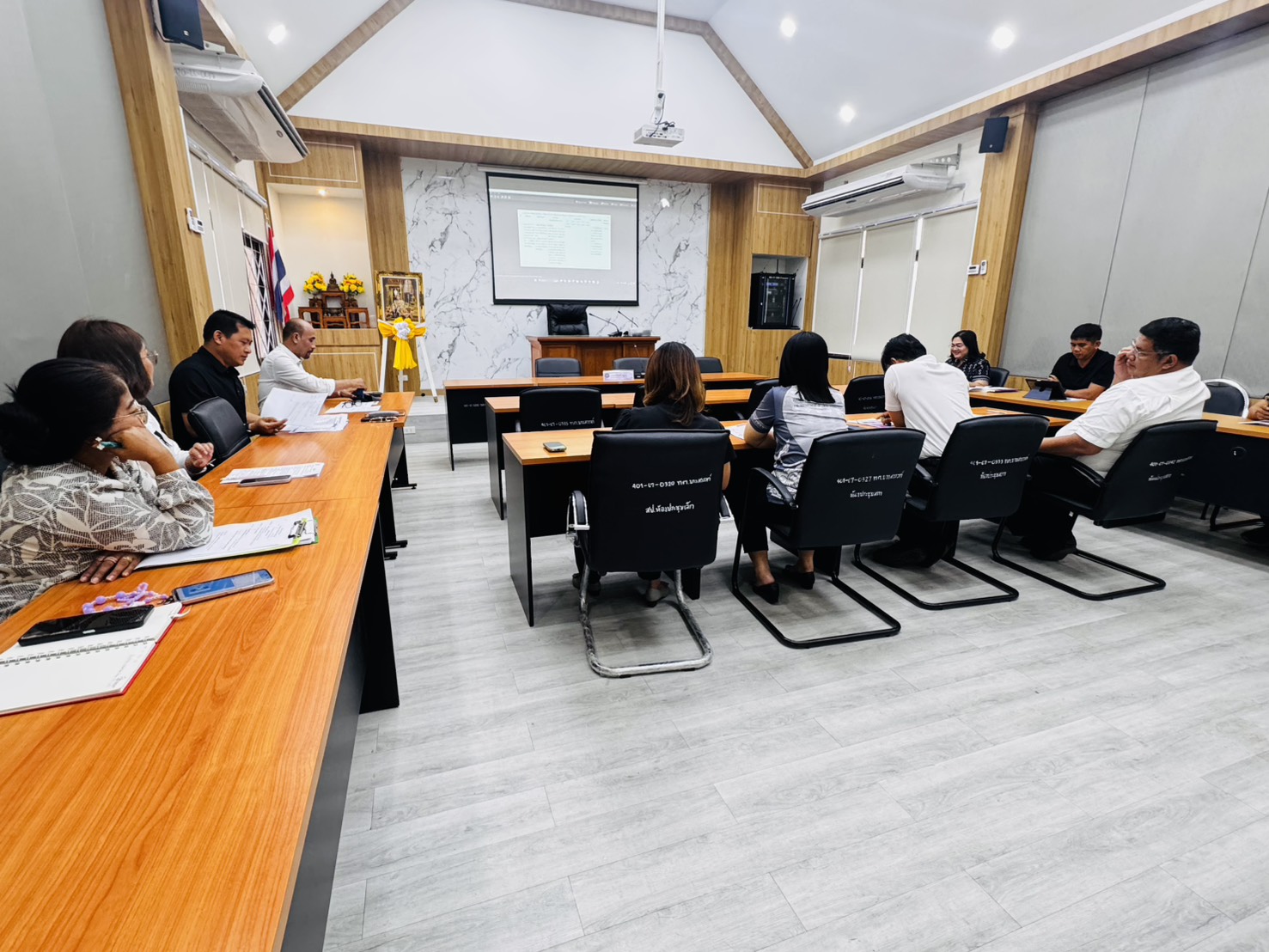 📢 เทศบาลตำบลบางสวรรค์ เดินหน้าวางรากฐานอนาคต! จัดประชุมซักซ้อมแนวทางจัดทำแผนพัฒนาท้องถิ่น (พ.ศ. 2571-2575) 🗺️✨